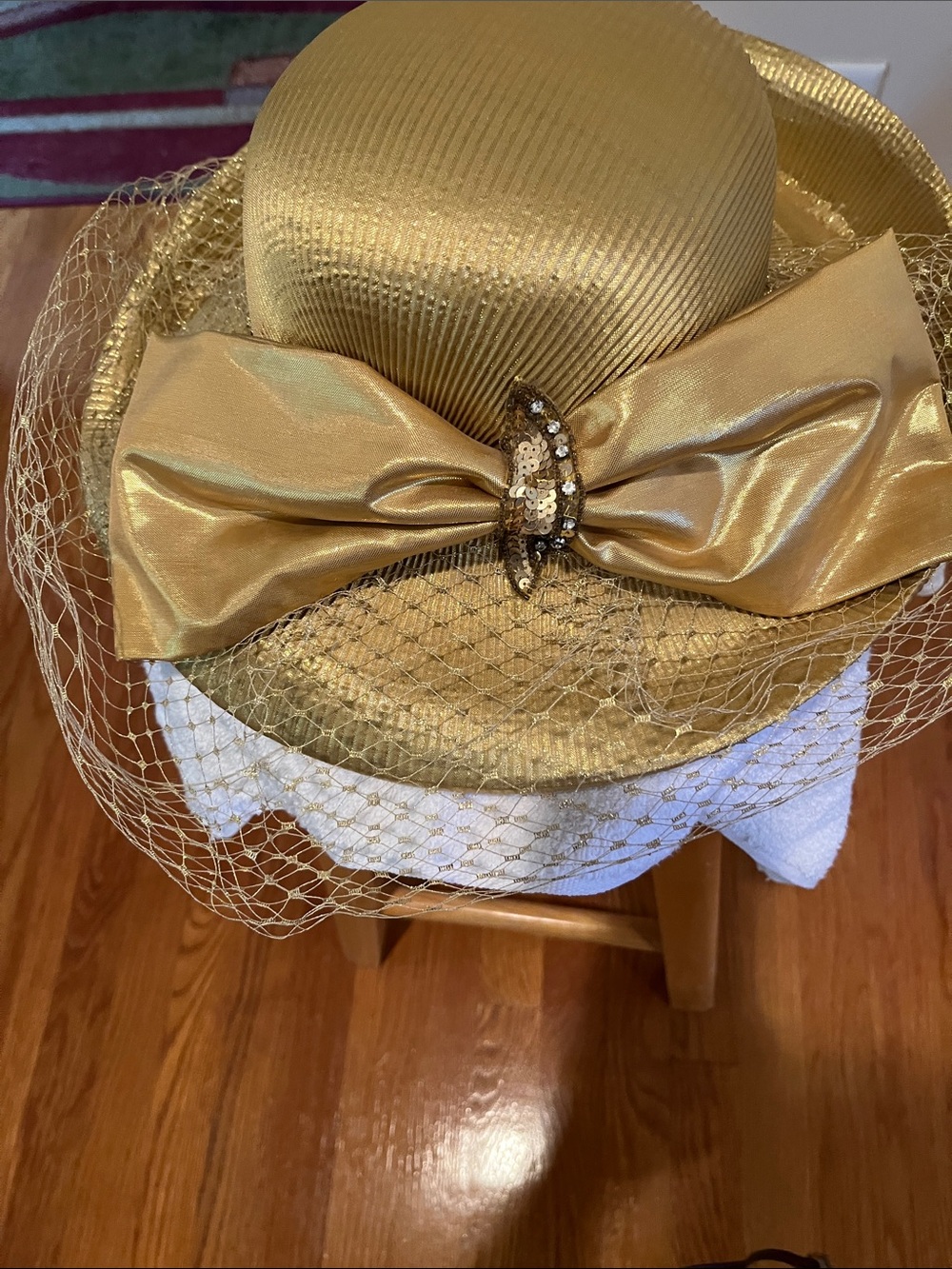 Elegant Gold Women's Dress Hat with Bow and Veil